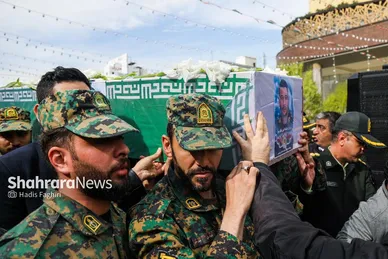 گزارش تصویری |مراسم تشییع پیکر دو مامور پلیس انفجار کلانتری در مشهد