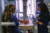 نوزاد بی‌خانمان رهاشده در بولوار بهمن مشهد، در آغوش خانواده جدید + فیلم