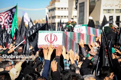 اجتماع عزاداران فاطمی و تشییع پیکر ۱۲ شهید گمنام دفاع مقدس و ۲ شهید حادثه تروریستی راسک در مشهد