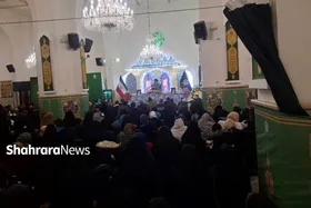 زائران اردوزبان عید مبعث را در حرم امام&zwnj;رضا(ع) جشن گرفتند