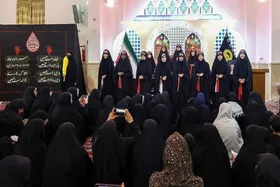 مراسم معنوی و فرهنگی &laquo;بانوان عاشورائی&raquo; با حضور بانوان غرب آسیا در حرم مطهر امام رضا(ع) برگزار شد
