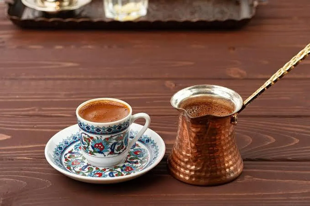 نحوه دم کردن یک فنجان قهوه ترک اصیل
