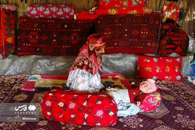 مادرانِ آبادی