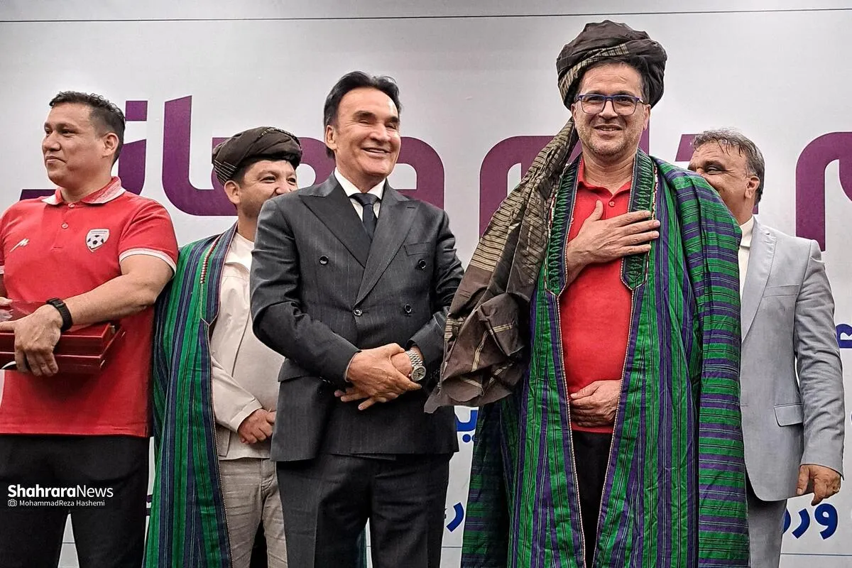 لباس محلی افغانستان بر تن مجید مرتضایی + عکس