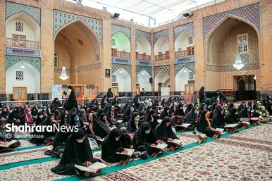 مراسم ترتیل‌خوانی بانوان در حرم مطهر رضوی