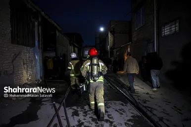 گزارش تصویری | آتش سوزی گسترده در کارگاه تولیدی مبل در بلوار توس مشهد