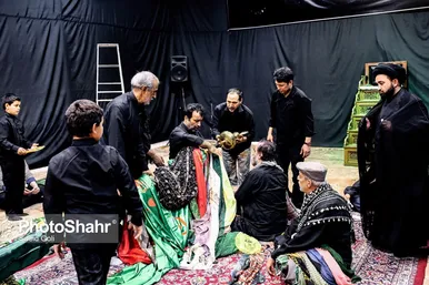 مراسم «علم کشی» مهاجران افغانستانی در مشهد