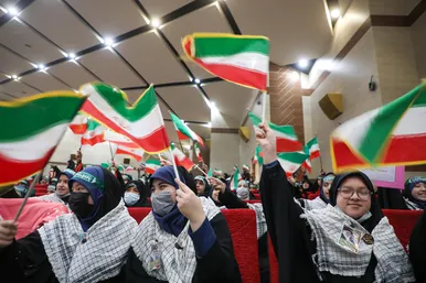  مراسم اختتامیه عهد کودکان دبستانی با حاج قاسم سلیمانی