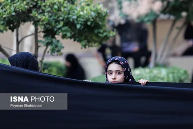 محرم ۱۴۰۴ | عکس‌هایی از عزاداری در خانه تاریخی شیخ‌الاسلام - اصفهان