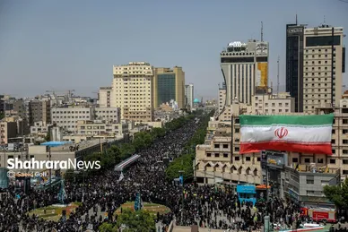 مشهد در ماتم رئیس جمهور شهید (۱)
