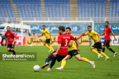 بازی دو تیم نساجی مازندران و سپاهان اصفهان در لیگ برتر