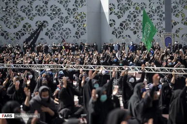 عزاداری و نماز ظهر عاشورا میدان امام حسین(ع) تهران