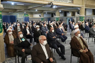 دیدار جمعی از مسئولان نظام و مهمانان شرکت کننده در کنفرانس وحدت اسلامی با رهبر معظم انقلاب
