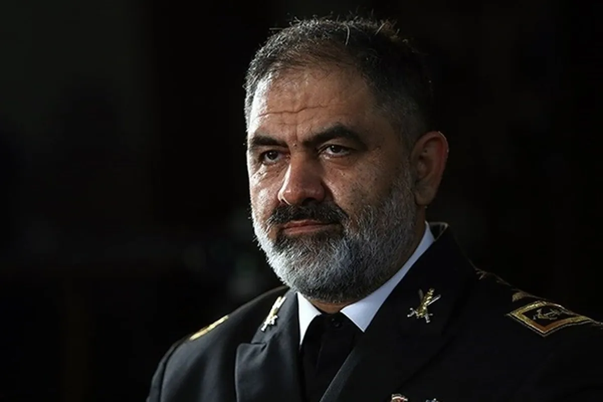 امیر دریادار ایرانی: کشتی‌های ایرانی را اسکورت می‌کنیم