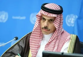 تأکید وزیر خارجه عربستان بر حمایت از آتش&zwnj;بس و بازسازی نوار غزه