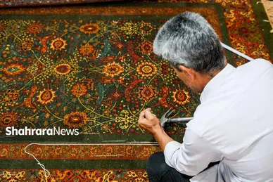 عکس‌هایی از بازار فرش مشهد