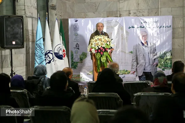 شاهنامه‌سرایی؛ از غرب تا شرق