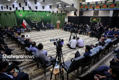 دیدار خبرنگاران و اصحاب رسانه با آیت الله علم الهدی به مناسبت روز خبرنگار