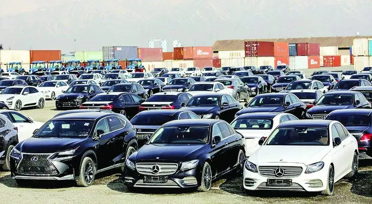 بیمه خودرو‌های لوکس چقدر است و چگونه محاسبه می‌شود؟