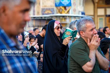 مراسم دعای عرفه در حرم مطهر رضوی