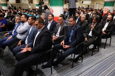 عکس‌هایی از دیدار مدال‌آوران ورزشی و علمی با رهبر انقلاب (۲۸ مهرماه ۱۴۰۴)