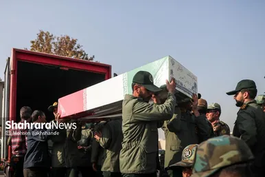 گزارش تصویری | مراسم استقبال از پیکر ۱۳ شهید گمنام دفاع مقدس در مشهد
