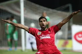 مغانلو از لیست خرید پرسپولیس خارج شد