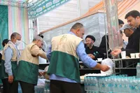 توزیع ۱۰میلیون بطری آب توسط بنیاد کرامت رضوی میان زائران اربعین حسینی