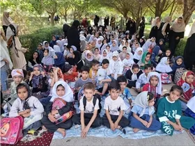 استقبال شهروندان از برگزاری اردوی قرآنی مادر و دختری در بوستان شهربانو نصرت منطقه ۶ مشهد