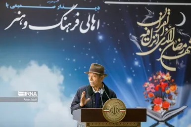 عکس‌هایی از افطاری رئیس جمهور با بازیگران