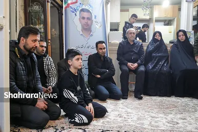 گزارش تصویری | دیدار شهردار مشهد با خانواده شهید غلامی از شهدای شهرداری در حمله اغتشاشگران