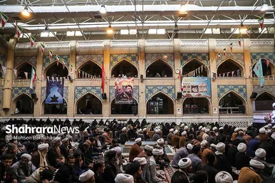 گزارش تصویری | اجتماع حوزویان در دفاع از ولایت در مشهد