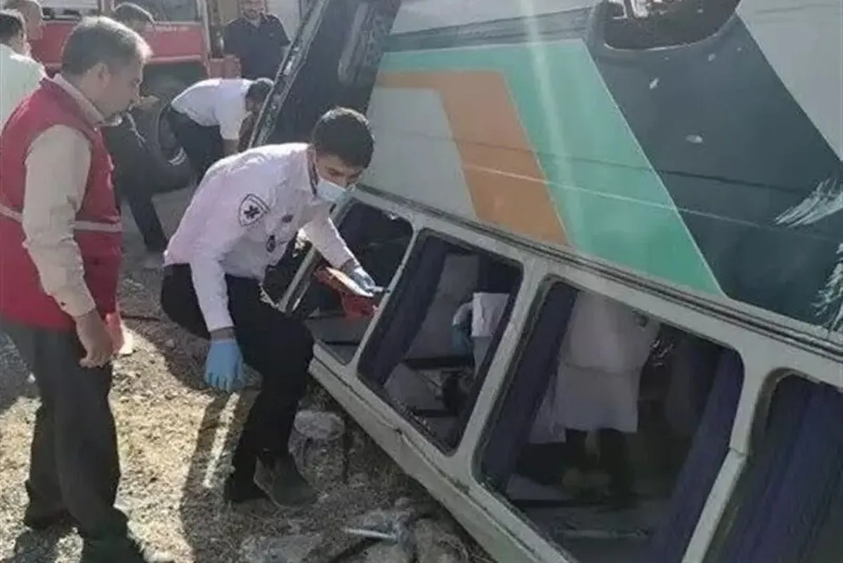 واژگونی خونین مینی‌بوس کارگران در جاده نیشابور-مشهد (۲۴ خرداد ۱۴۰۲)