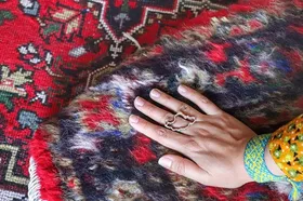 تصویب تشکیل نخستین کارگروه تخصصی فرش در اتاق اصناف ایران | بی&zwnj;گره&zwnj;بافی و ربات&zwnj;بافی از معضلات هنرصنعت فرش