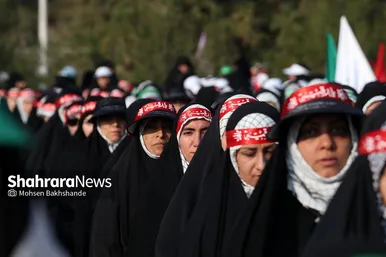 گزارش تصویری | رژه ۲۰ هزار نفری بسیجیان به مناسبت هفته بسیج در مشهد