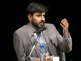 زیارت اربعین و ایام محرم از نو تجربه کردن سیاست است