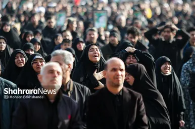 گزارش تصویری | عزاداری شهادت رهبر معظم انقلاب اسلامی، در حرم امام‌رضا (ع) - ۲