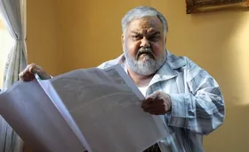بازگشت اکبر عبدی به تلویزیون با &laquo;روزهای آبی&raquo;
