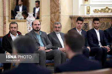 دیدار ملی‌پوشان فوتبال ایران با رییس جمهور