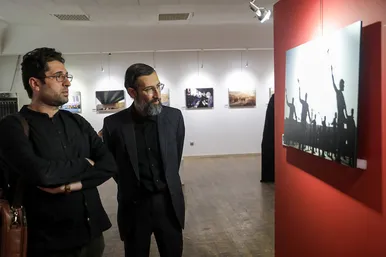 نمایشگاه گروهی عکس « سوگ در آیینه »