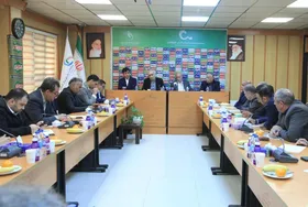 کلید پایان لیگ برتر فوتبال در دستان دنیامالی