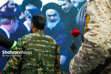 گزارش تصویری | آیین آغاز جشن‌های پیروزی انقلاب اسلامی و بزرگداشت سالروز ورود امام‌خمینی(ره) به وطن