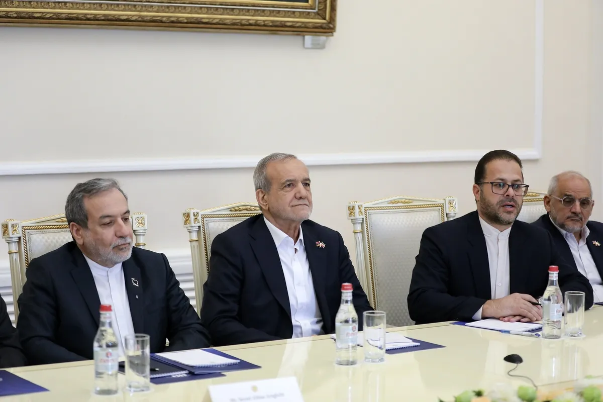پزشکیان: نگرانی از حضور نیرو‌های ثالث در مرز مشترک ارمنستان باید برطرف شود