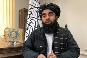 ذبیح&zwnj;الله مجاهد از ایران خواست برای به&zwnj;رسمیت&zwnj;شناختن طالبان پیش&zwnj;قدم شود