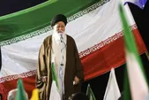 آیت‌الله علم‌الهدی: دشمن منتظر خستگی مردم از جریان نبرد و مبارزه است