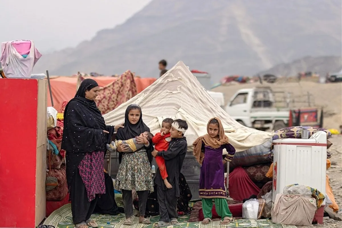 بیش از ۲۷ هزار خانواده افغانستانی در پی حملات پاکستان آواره شده‌اند