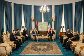 لاریجانی: ایران با هرگونه تغییر ژئوپولیتیک منطقه و آسیب به روابط تهران-ایروان مخالف است