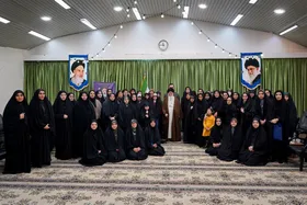 آیت&zwnj;الله علم&zwnj;الهدی: هیچ مخالفتی با اثرگذاری زنان در جامعه ندارم | به&zwnj;کارگیری استعداد و نبوغ بانوان در مدیریت جامعه امری ضروری است