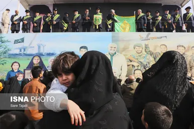 عکس‌هایی از مراسم سالگرد شهادت حاج قاسم سلیمانی در گلزار شهدای کرمان