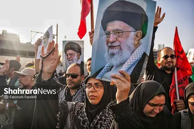 گزارش تصویری | اقامه نماز بر پیکر قائد شهید در خیابان های اطراف مصلی تهران